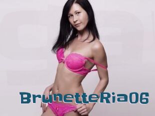 BrunetteRia06