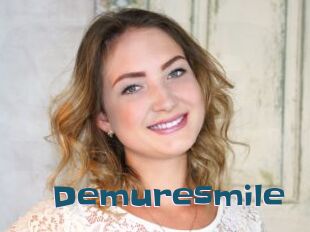 Demuresmile