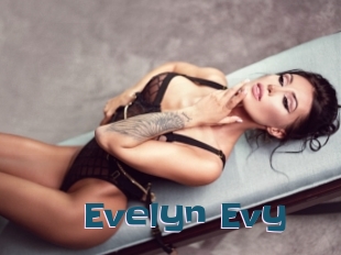 Evelyn_Evy