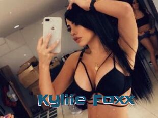 Kyliie_Foxx