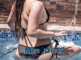 Mia_Dias