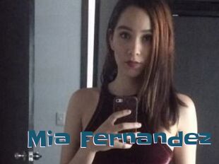 Mia_Fernandez