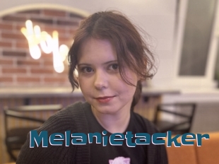 Melanietacker