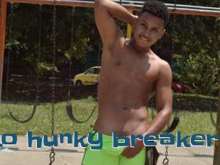 Mulatto_hunky_breaker