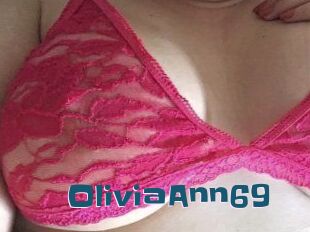 Olivia_Ann_69